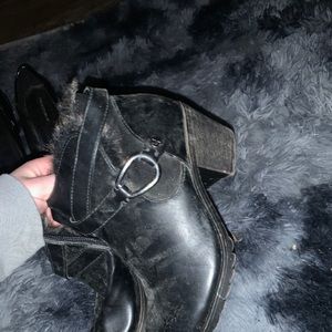 London Fog Fur boots